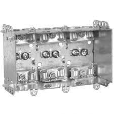 2104-LLE3-3 GANG METAL DEVICE BOX