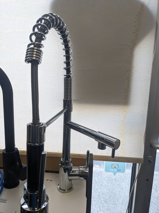 100675 KITCHEN PULLOUT FAUCET WITH POT FILLER
